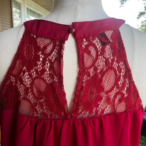 DARK Red Halter Mini by Dreagal, size Medium D144.2 - Picture 2 of 5